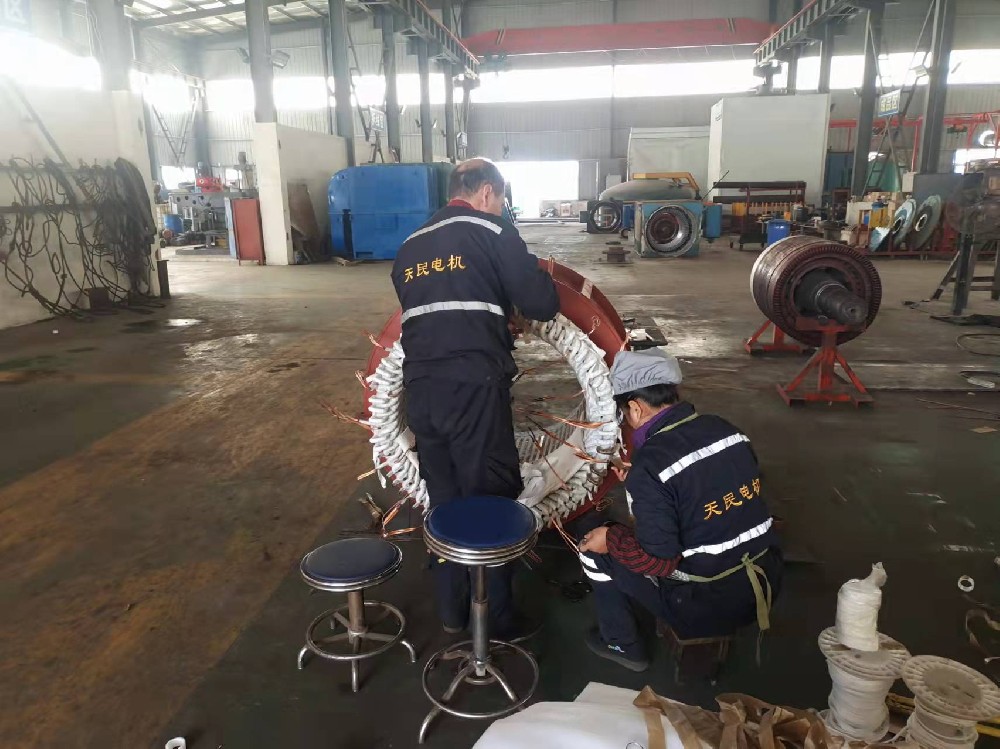 高壓電機維修現(xiàn)場