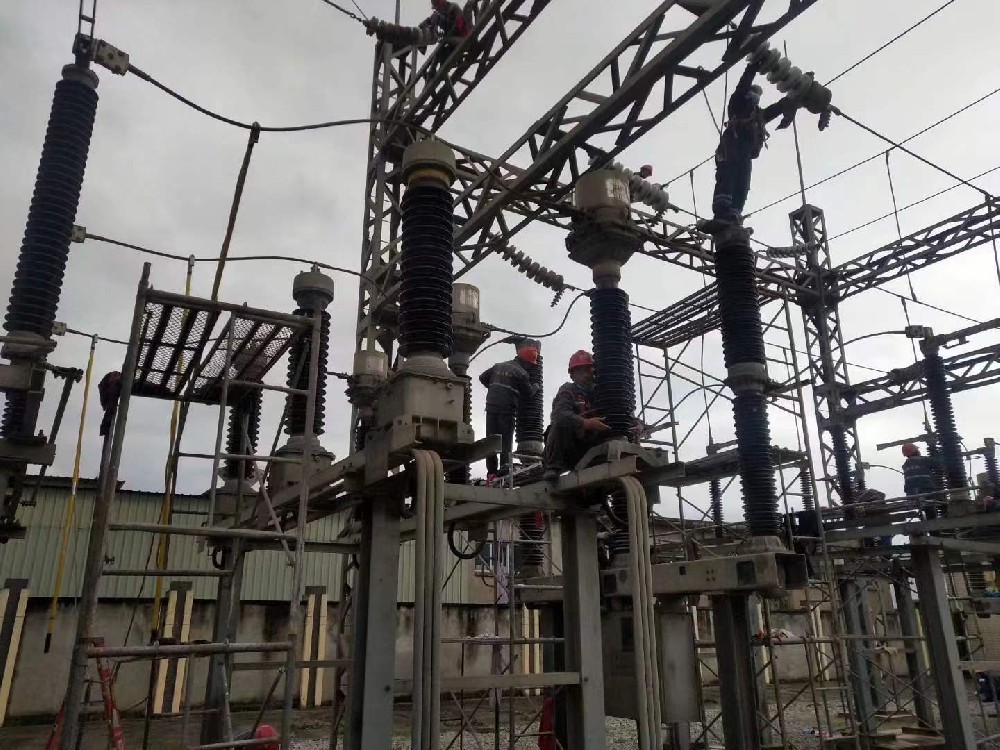 外圍工程維修現(xiàn)場(chǎng)